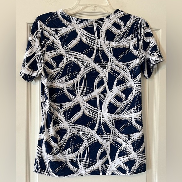 JM Collection Abstract Navy and White Women's Blouse Petite Small - Picture 4 of 13